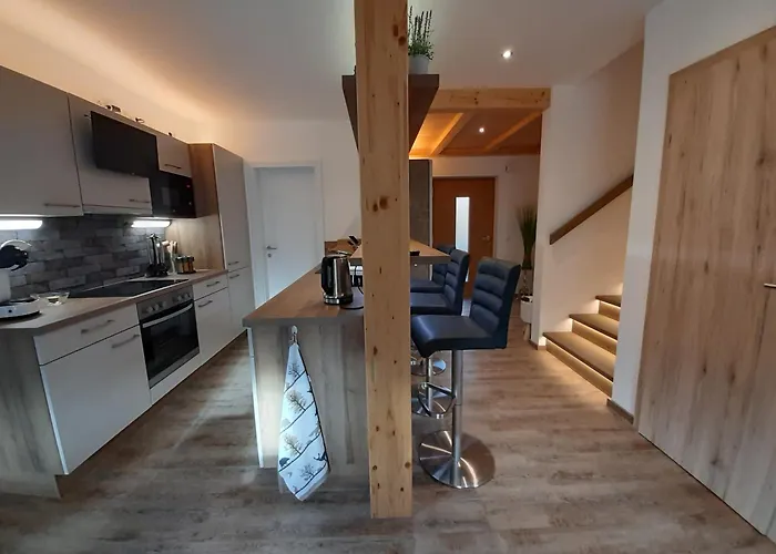 Hochalmbahnen Chalets 1-01, Alpenglocke, Nahe Gondel, Hunde Willkommen Rauris